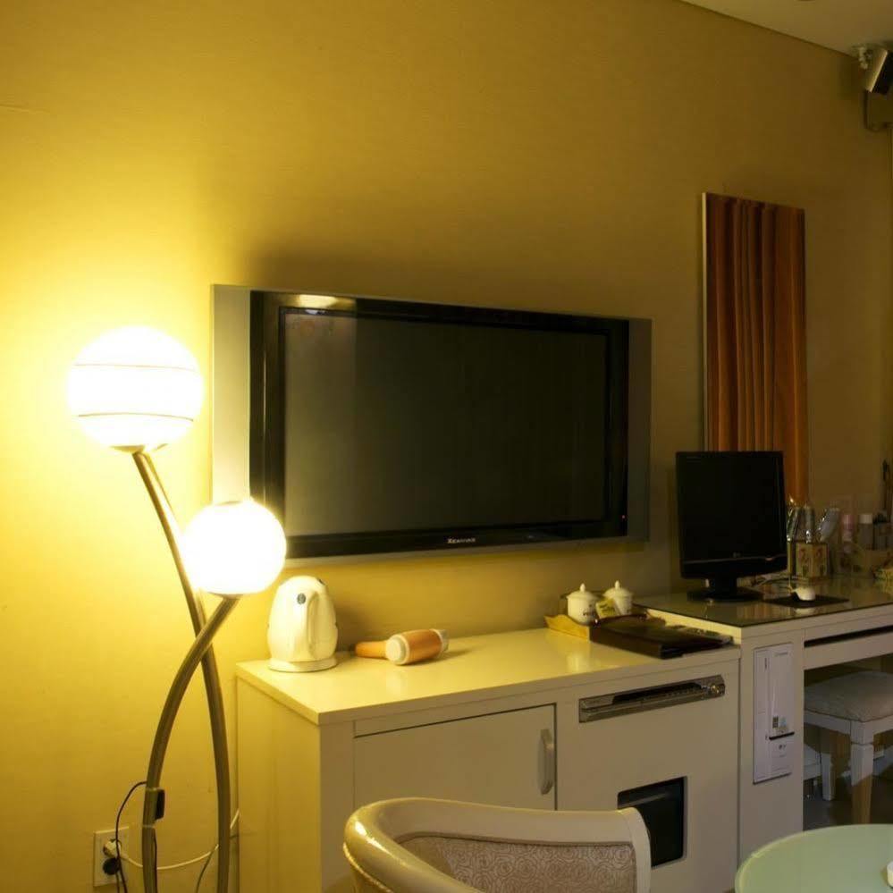 Wiz Hotel Paju Exterior foto